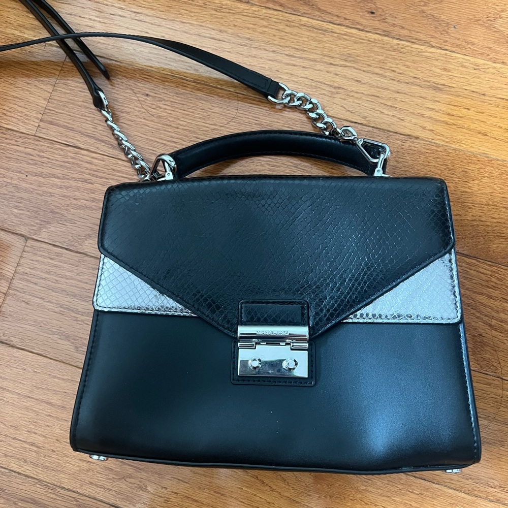 ❌SOLD❌MK Crossbody Bag